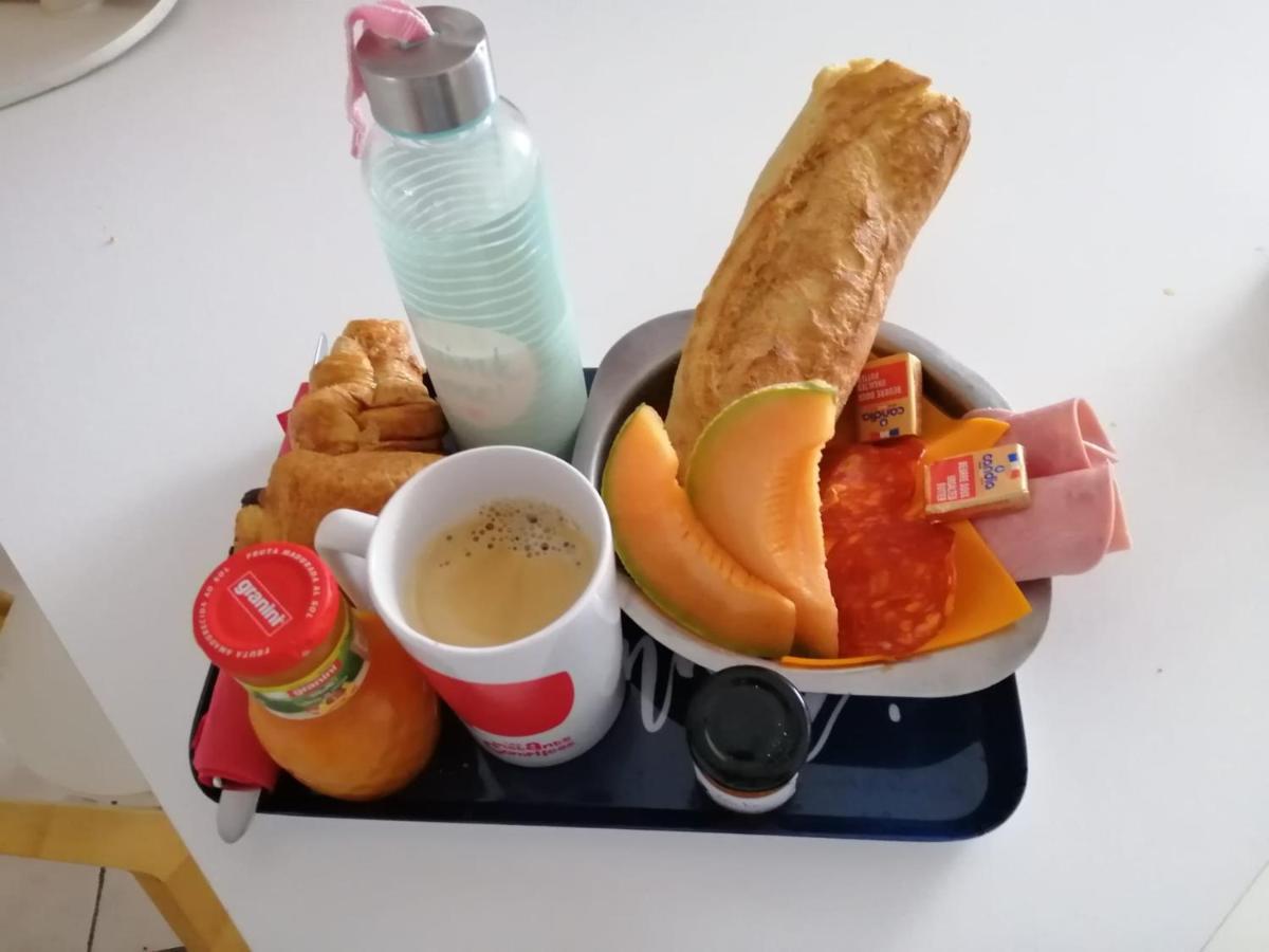 Au Repos Du Verger Couvrelles Exteriér fotografie